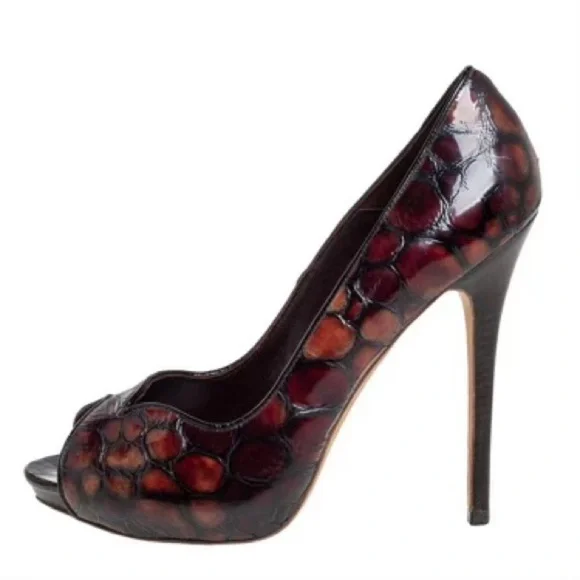 Alexander McQueen - Picture 7 of 15